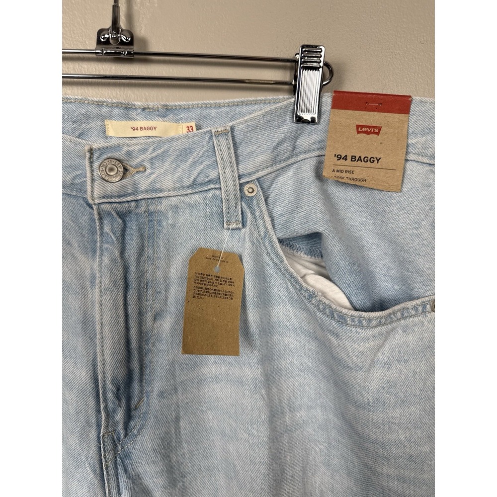 NWT Levis '94‎ Baggy Jeans 33x31 Blue Light Wash Distressed Denim Streetwear 90s - Picture 3 of 12